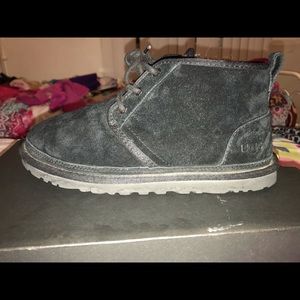 black ugg nuemel